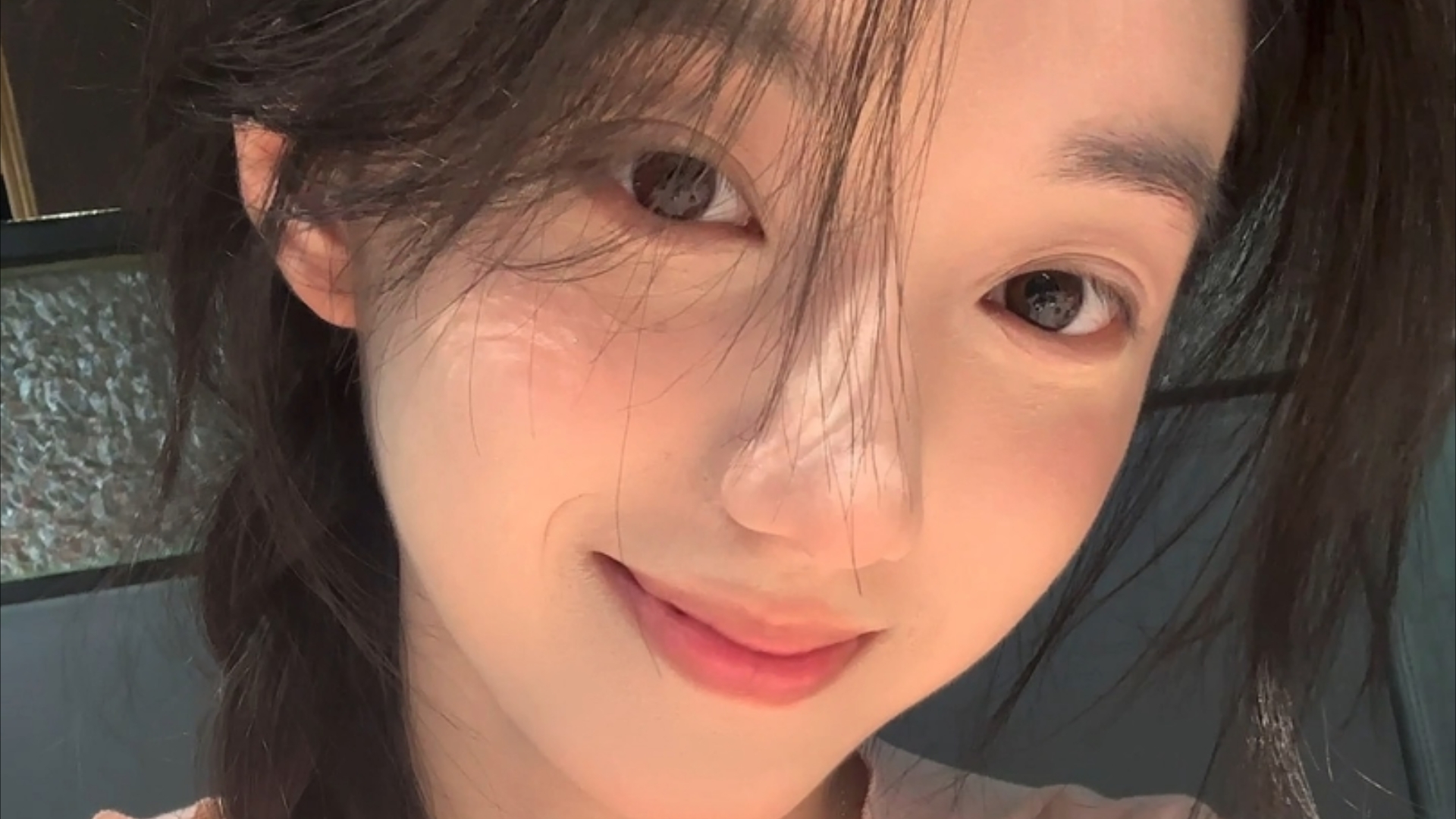 中国科研团队发现新稀土矿物“钕黄河矿”